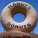 Randy's Donuts sign.